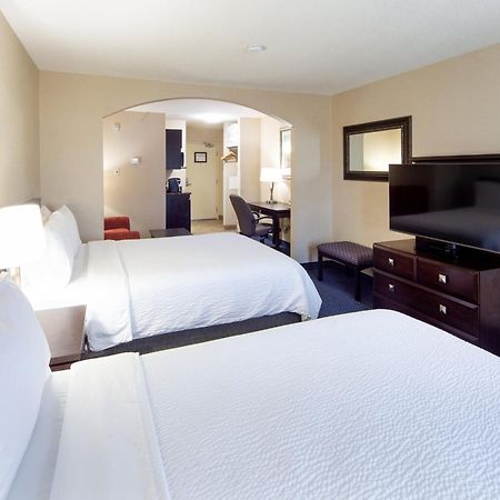 Holiday Inn Express Hotel & Suites Edson By Ihg Ngoại thất bức ảnh