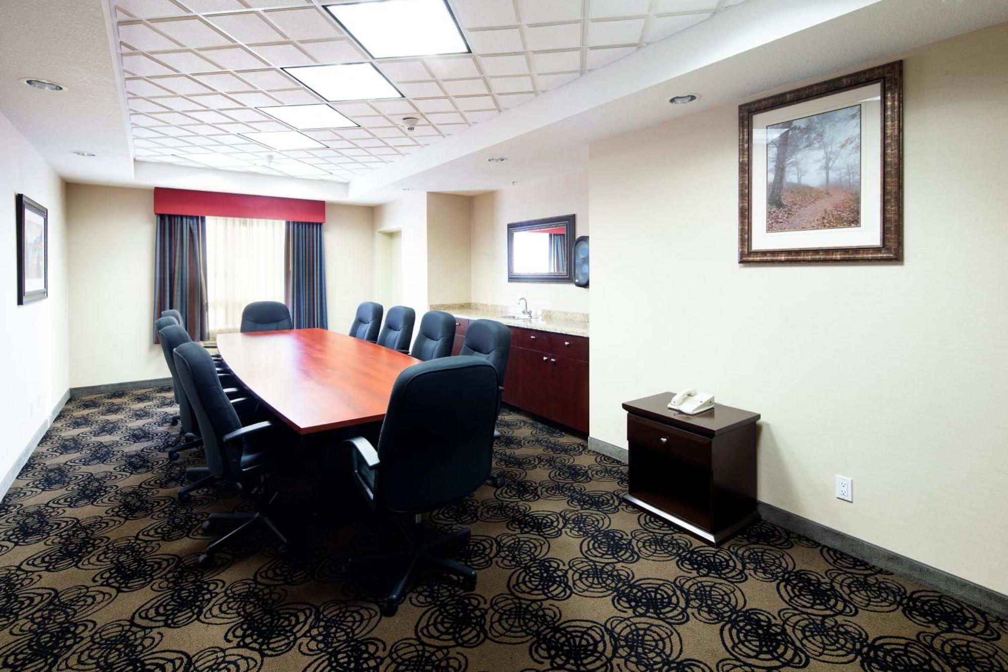 Holiday Inn Express Hotel & Suites Edson By Ihg Ngoại thất bức ảnh