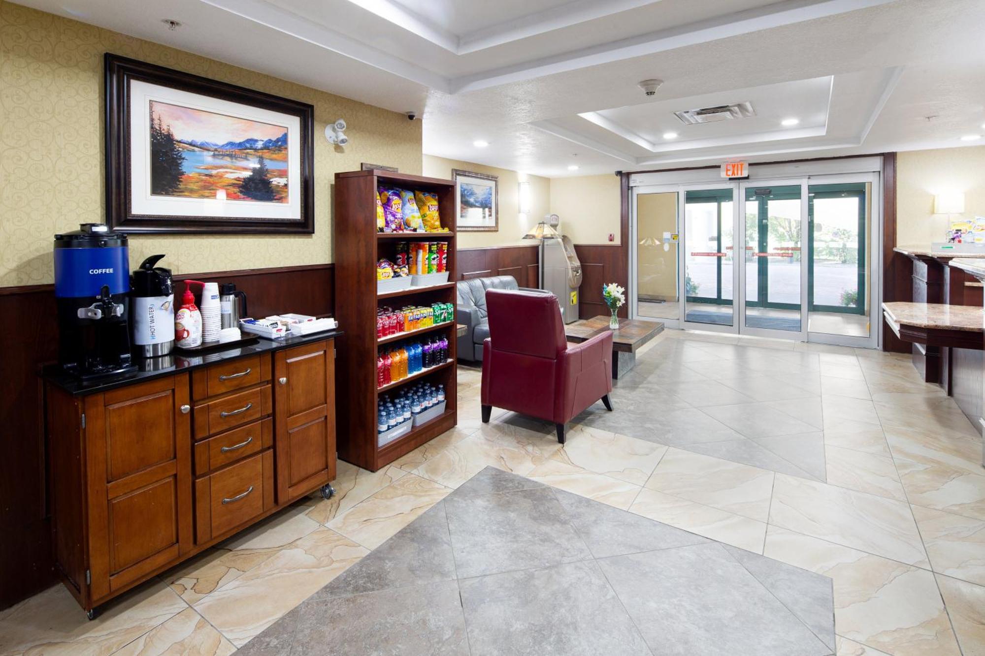 Holiday Inn Express Hotel & Suites Edson By Ihg Ngoại thất bức ảnh