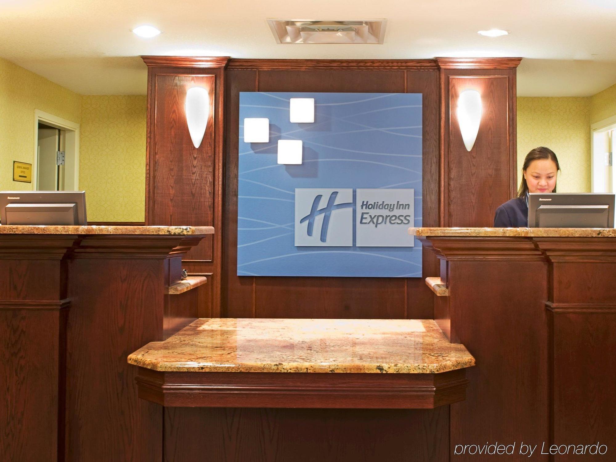 Holiday Inn Express Hotel & Suites Edson By Ihg Nội địa bức ảnh