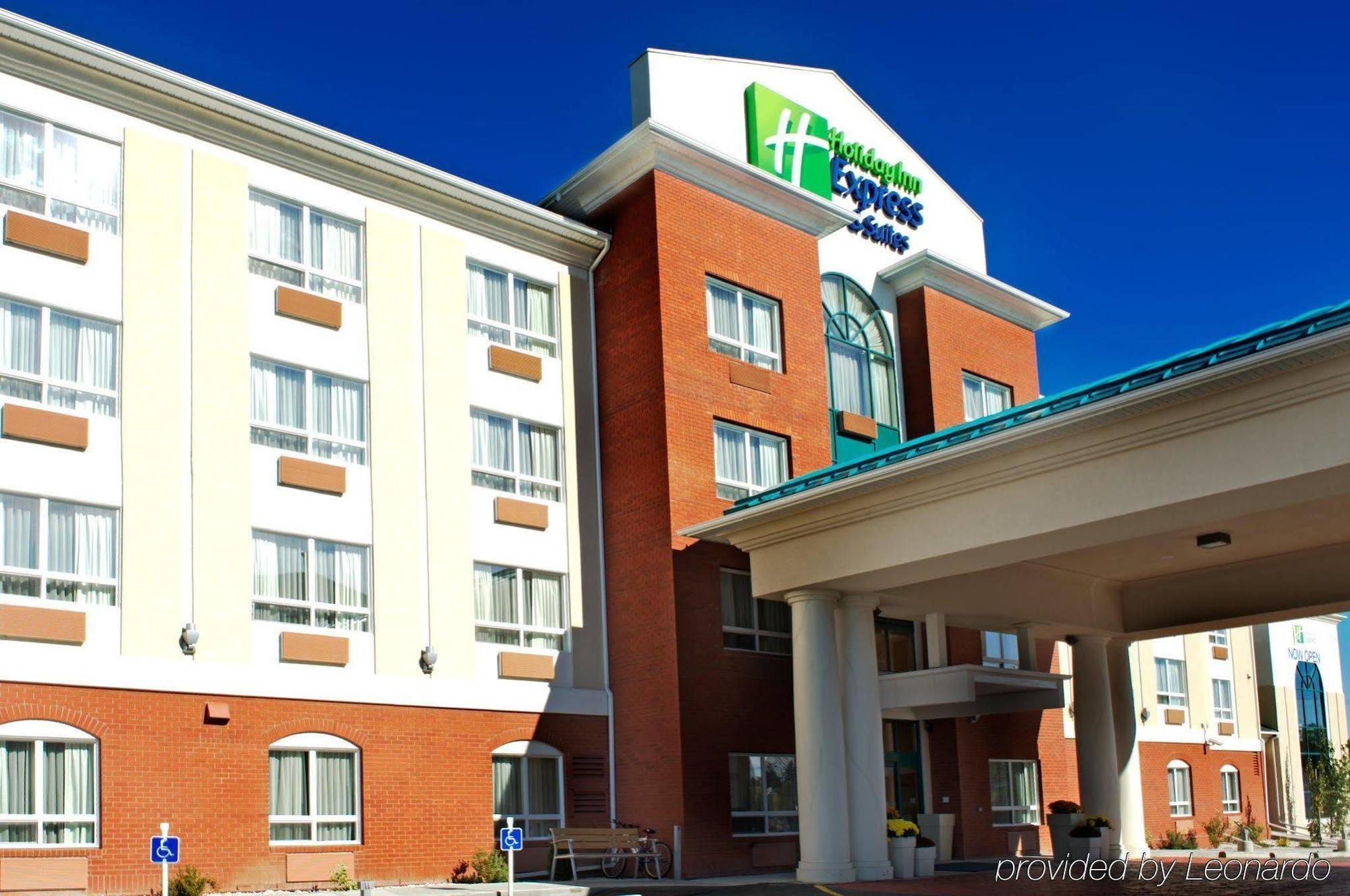Holiday Inn Express Hotel & Suites Edson, An Ihg Hotel Ngoại thất bức ảnh